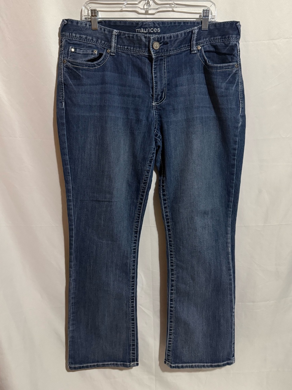 Maurices Women's Blue Denim Bootcut Jeans Button Closure Stretch 18 Short